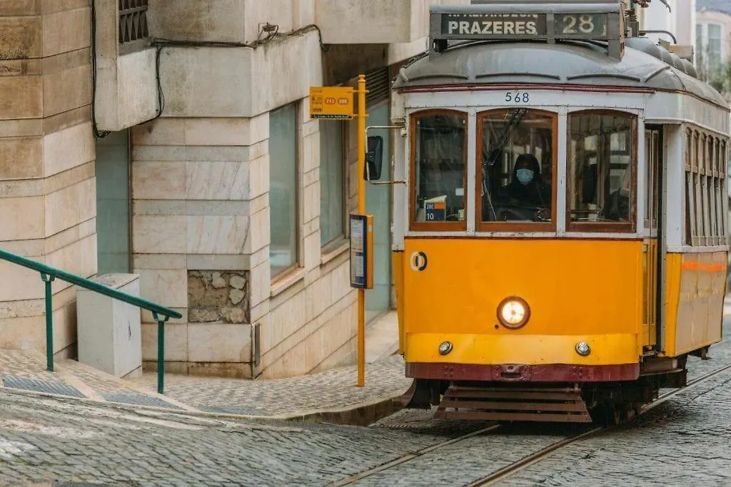 Sunny Apartment In Lisboa